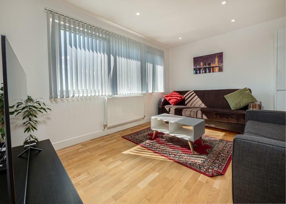 Easystay Slough Central Free Parking Exterior foto